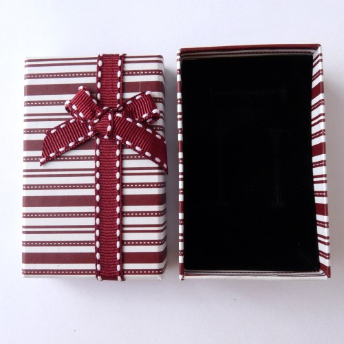 Dárková krabička - vínovo-bílá (7,5 x 4,5 cm) 